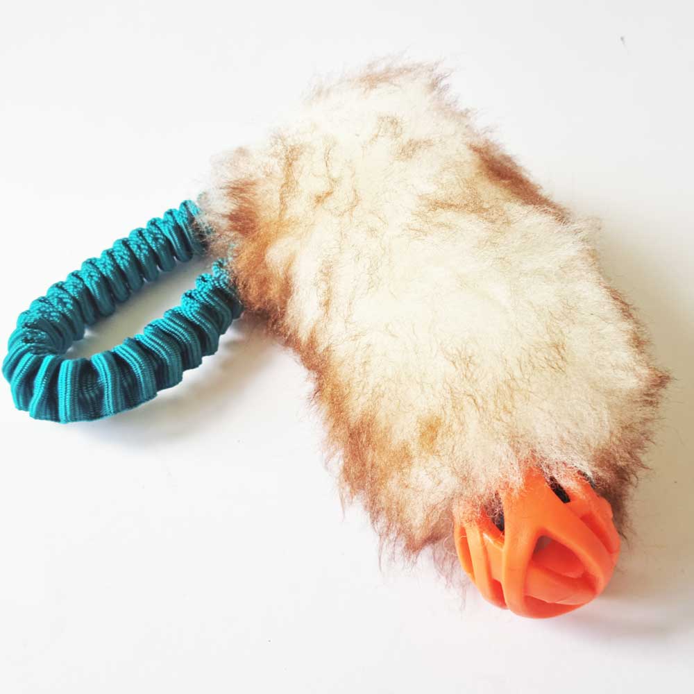 Big Sheep Fur FULL bungee tug with Chuckit Breathe Right Ball