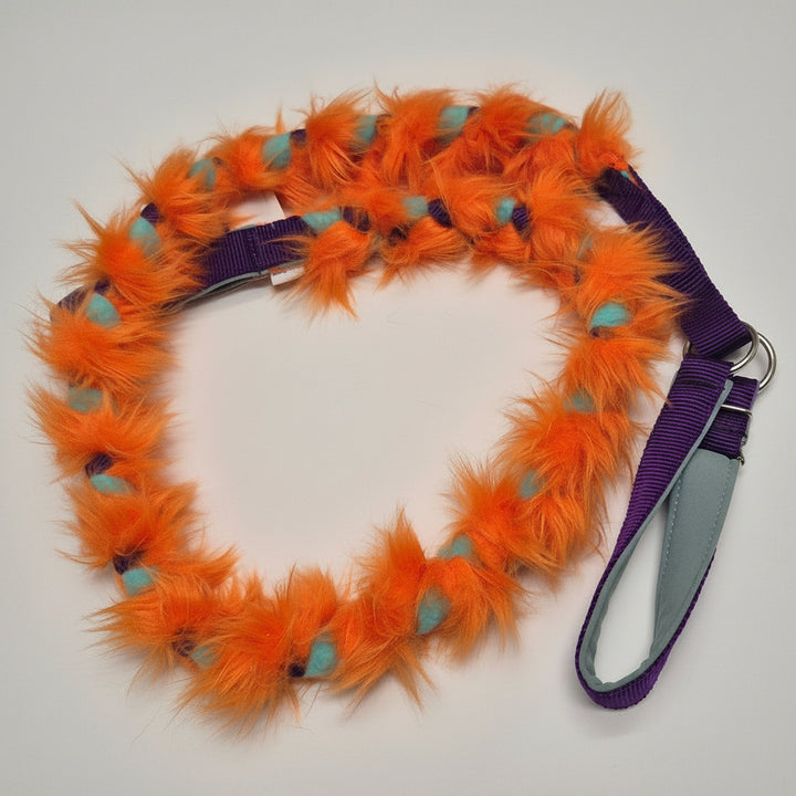 Braided agility leash with faux fur