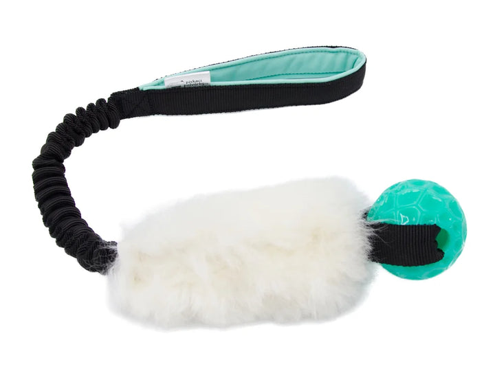 Geo ball with Sheep fur bungee tug
