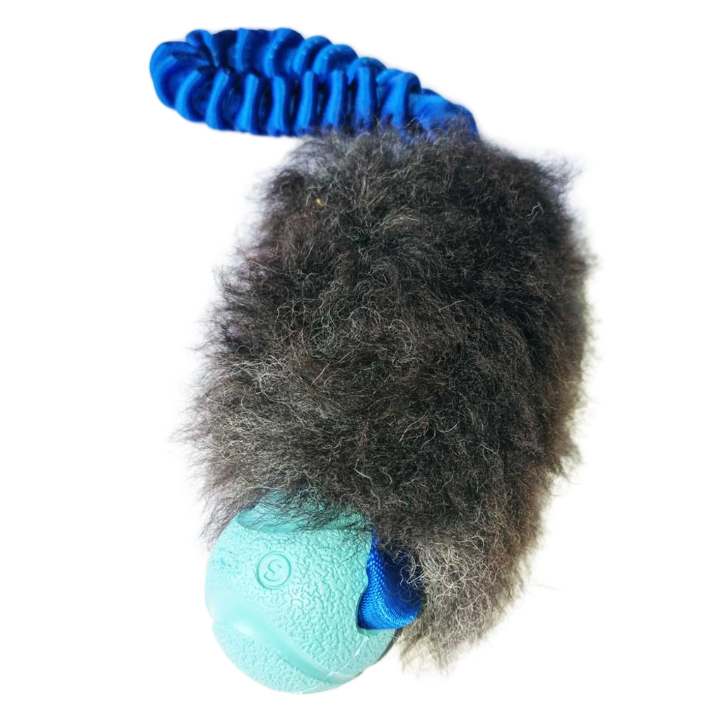 Chuckit Sheepskin Full Bungee Pocket Tug