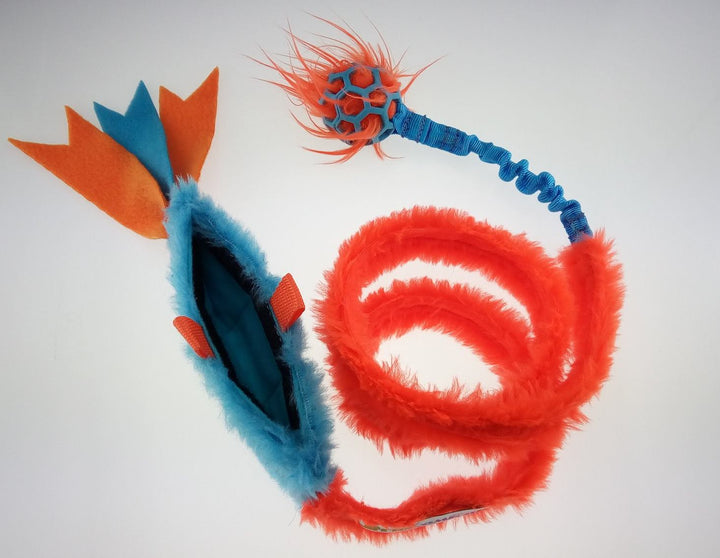 Floramicato Fluffy Treat Pouch CHASER with mini Holee Roller