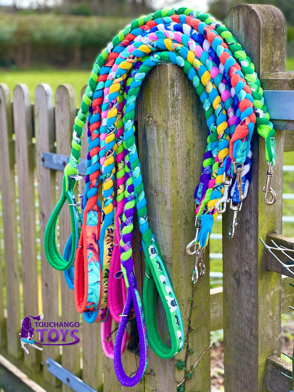 Patterned Plaited Tuggy leads