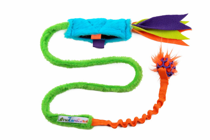 Floramicato Fluffy Treat Pouch CHASER with mini Holee Roller