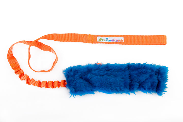 Fluffy Nyam Squeaky Treat Pouch Bungee Chaser